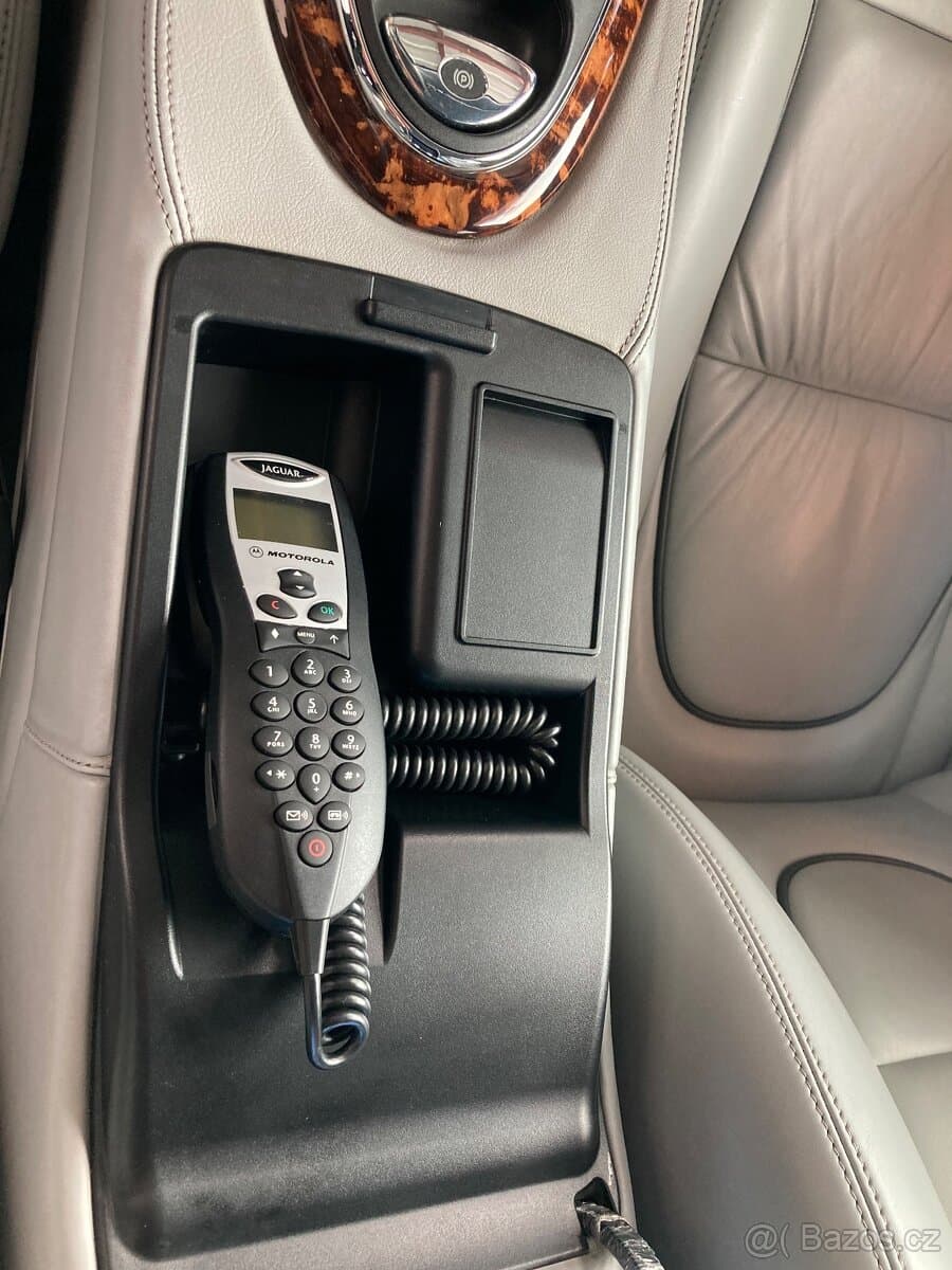 2005 Jaguar XJ - 11