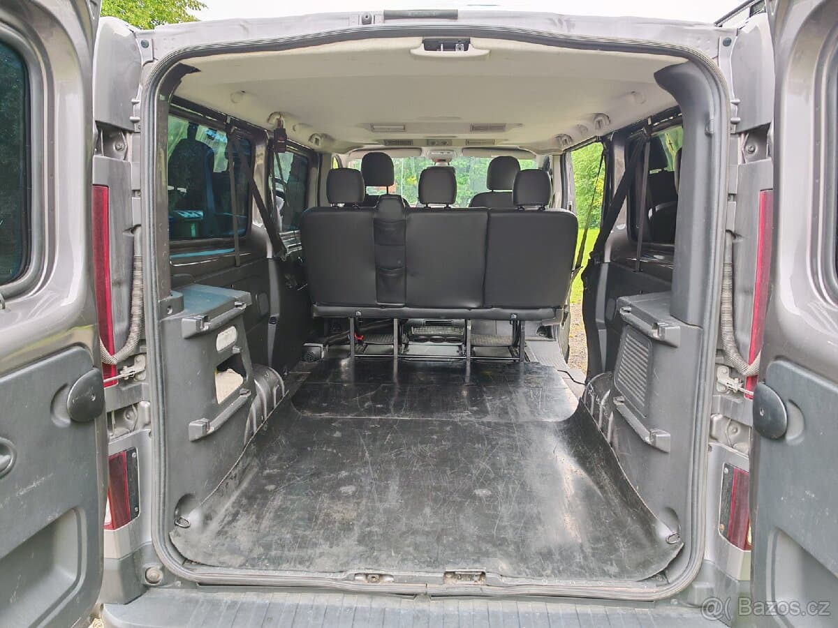 Renault TRAFIC - 11