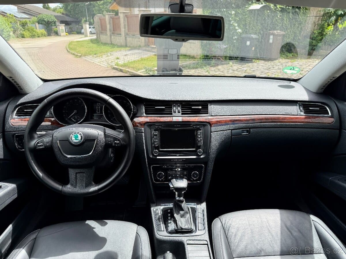 2012 Škoda SUPERB - 11