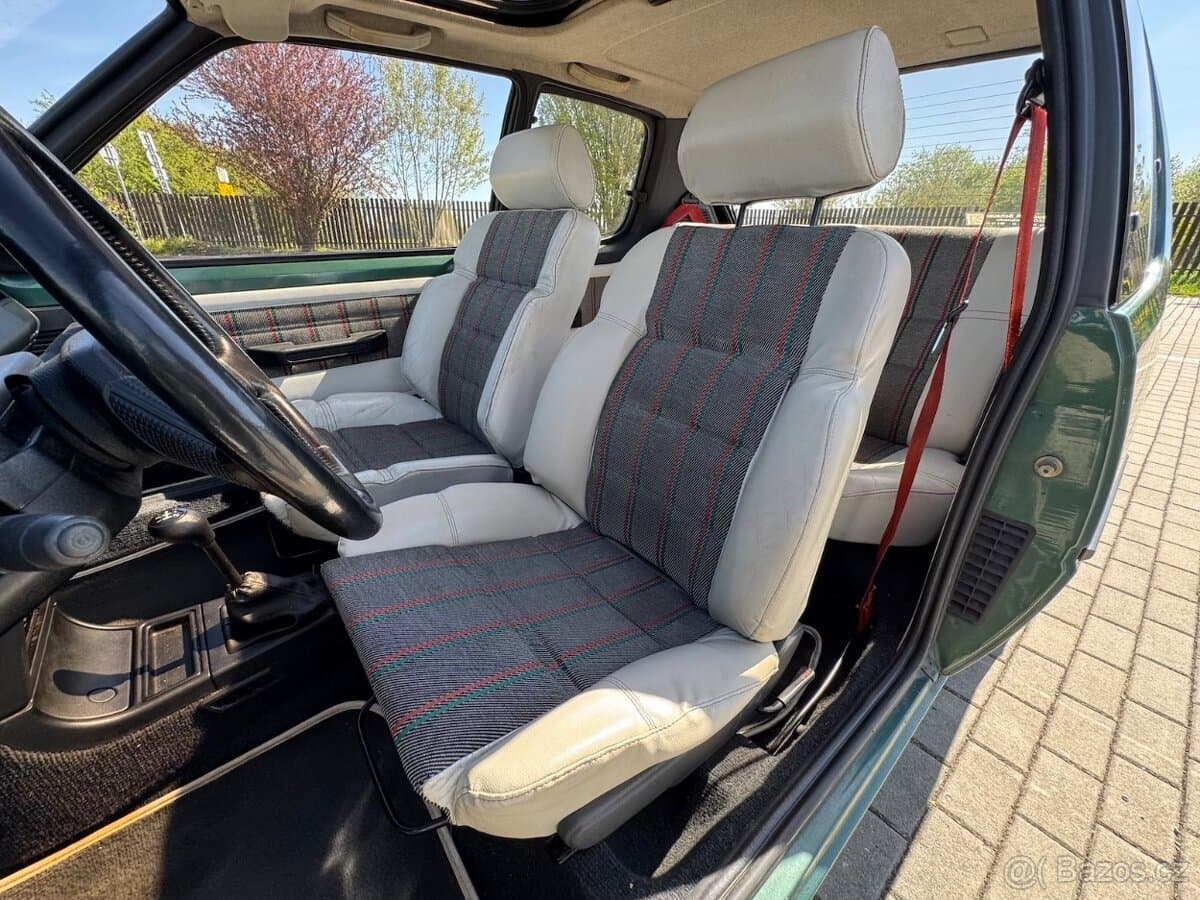 1992 Peugeot 205 - 11