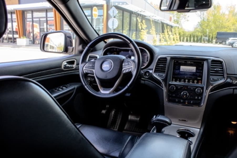 2016 Jeep CHEROKEE - 11