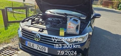 2015 Volkswagen PASSAT - 11