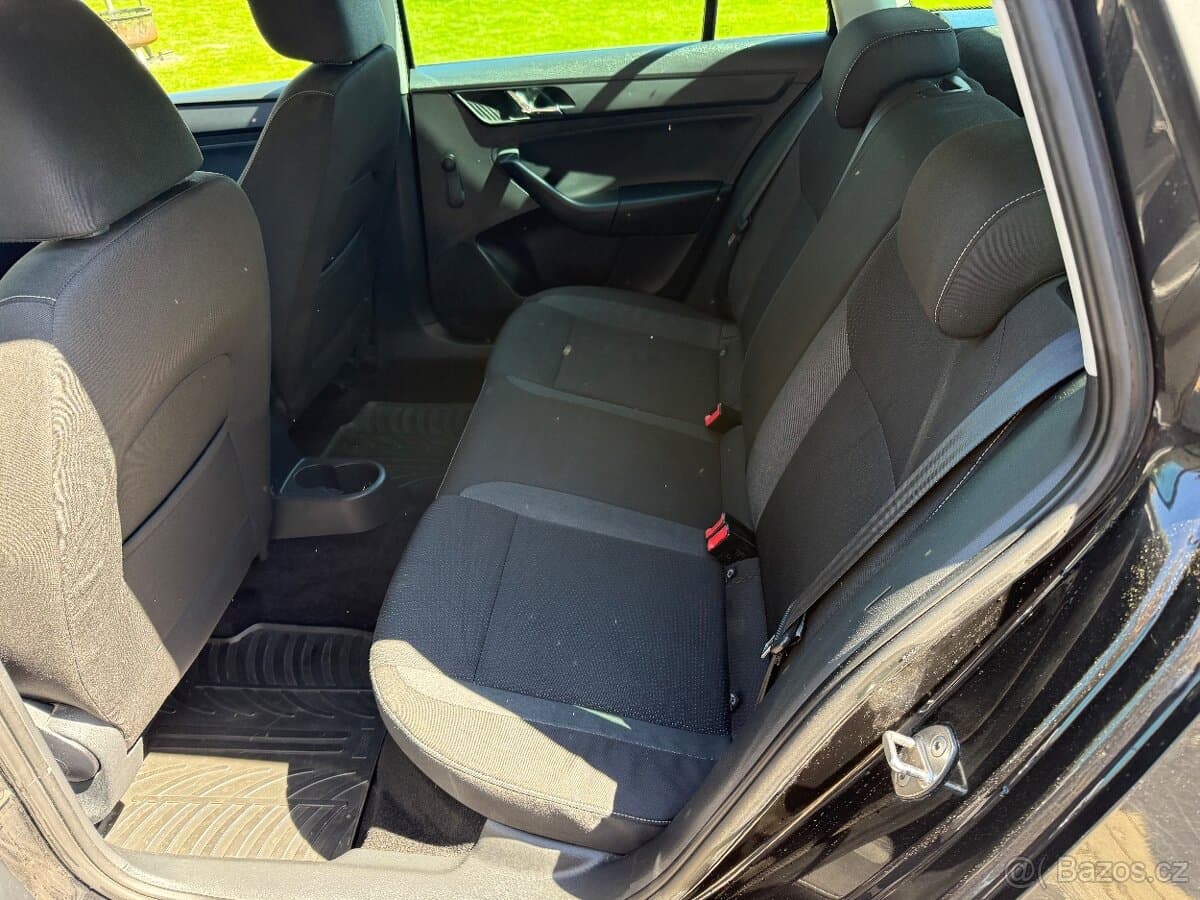 2014 Škoda RAPID - 11