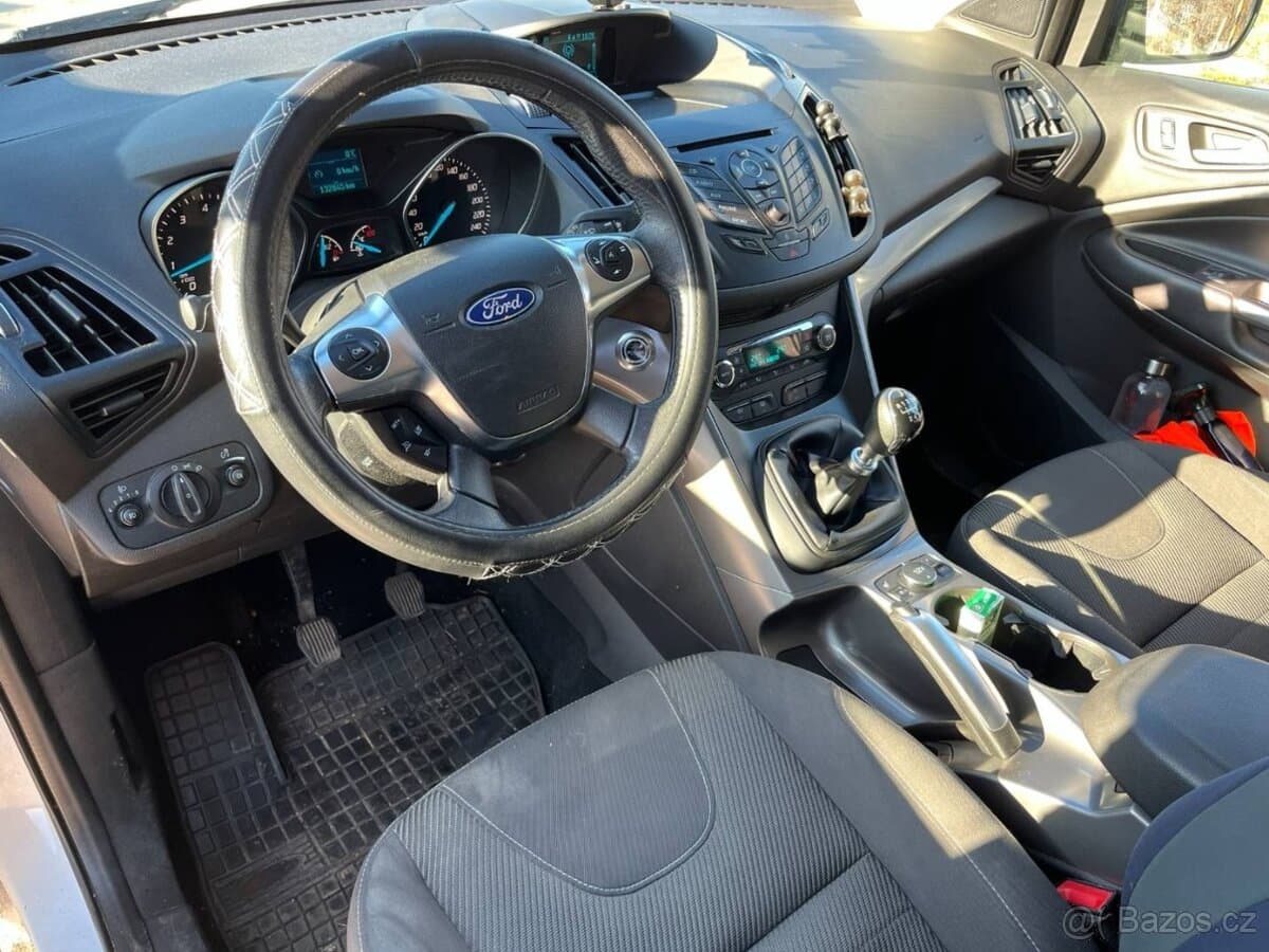 2013 Ford KUGA - 11