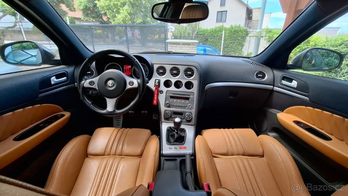 2009 Alfa Romeo 159 - 11