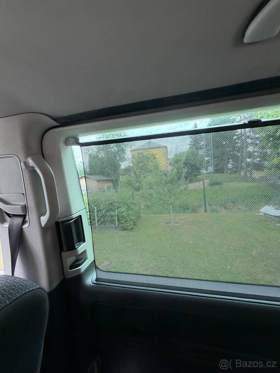 2011 Volkswagen CARAVELLE - 11