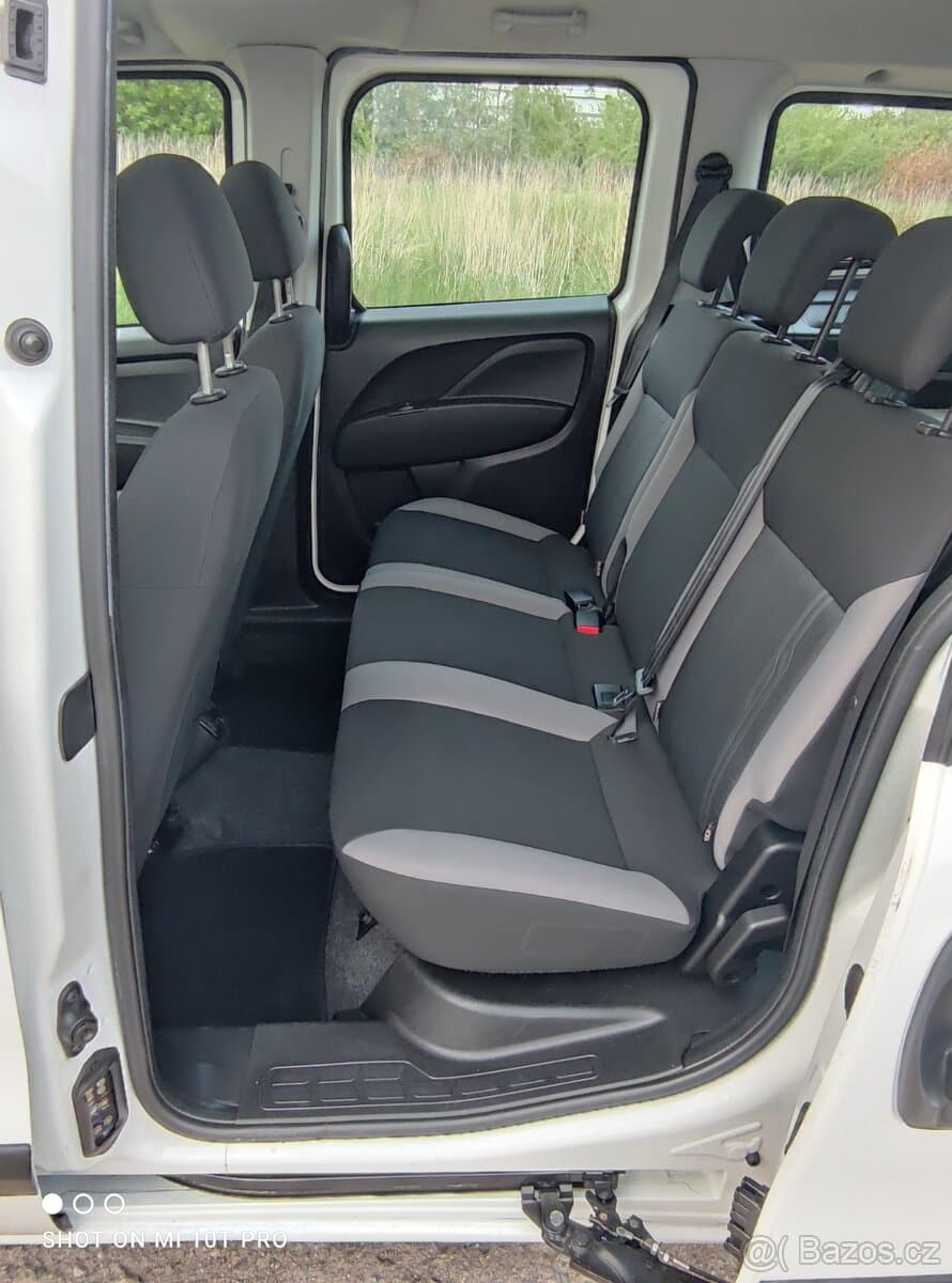 2017 Fiat DOBLO - 11