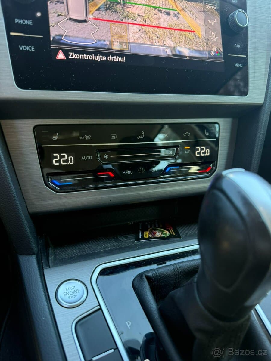 2020 Volkswagen PASSAT - 11