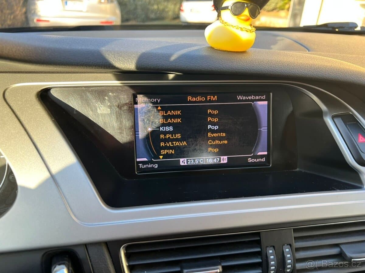2010 Audi A4 - 11