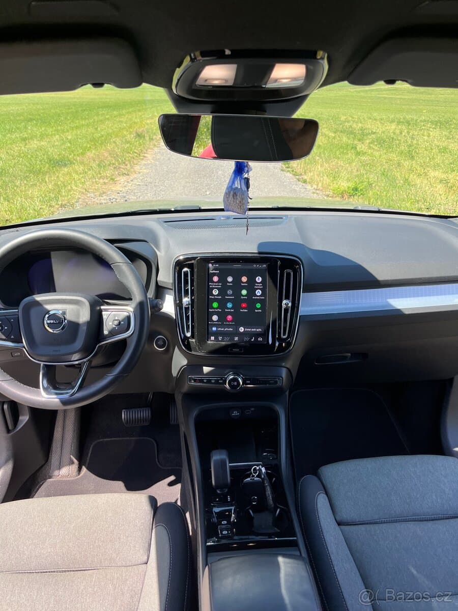 Volvo XC40 - 11