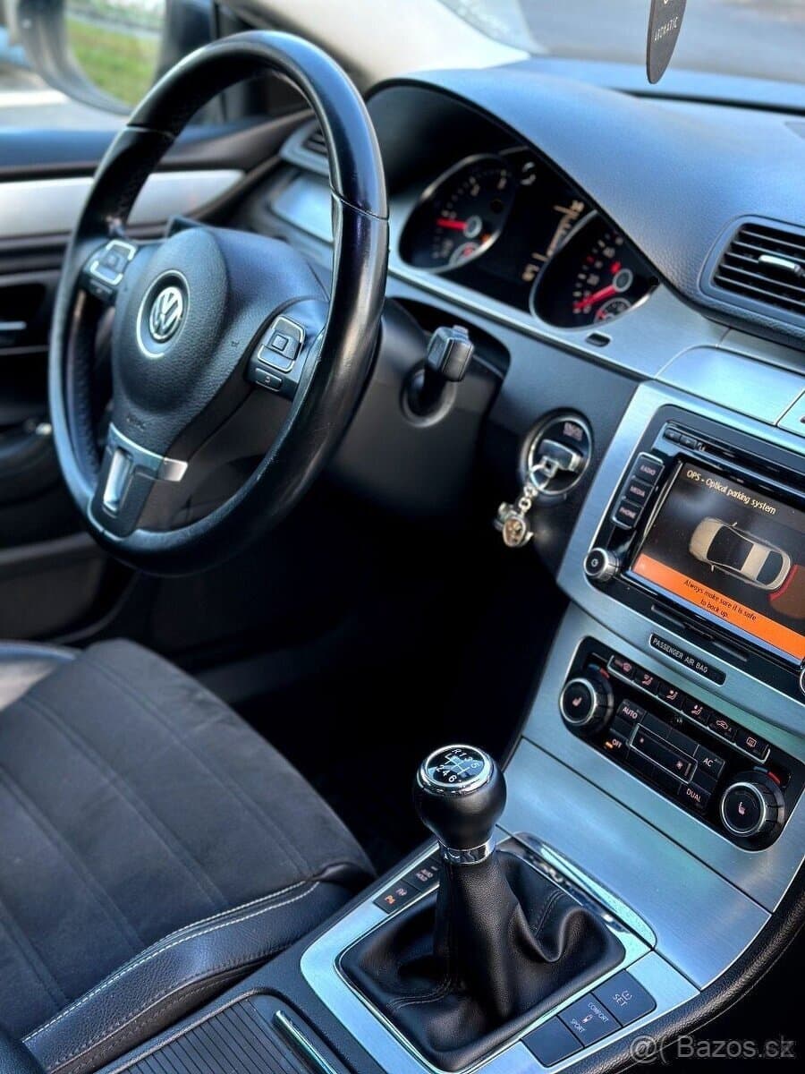 2009 Volkswagen PASSAT CC - 11