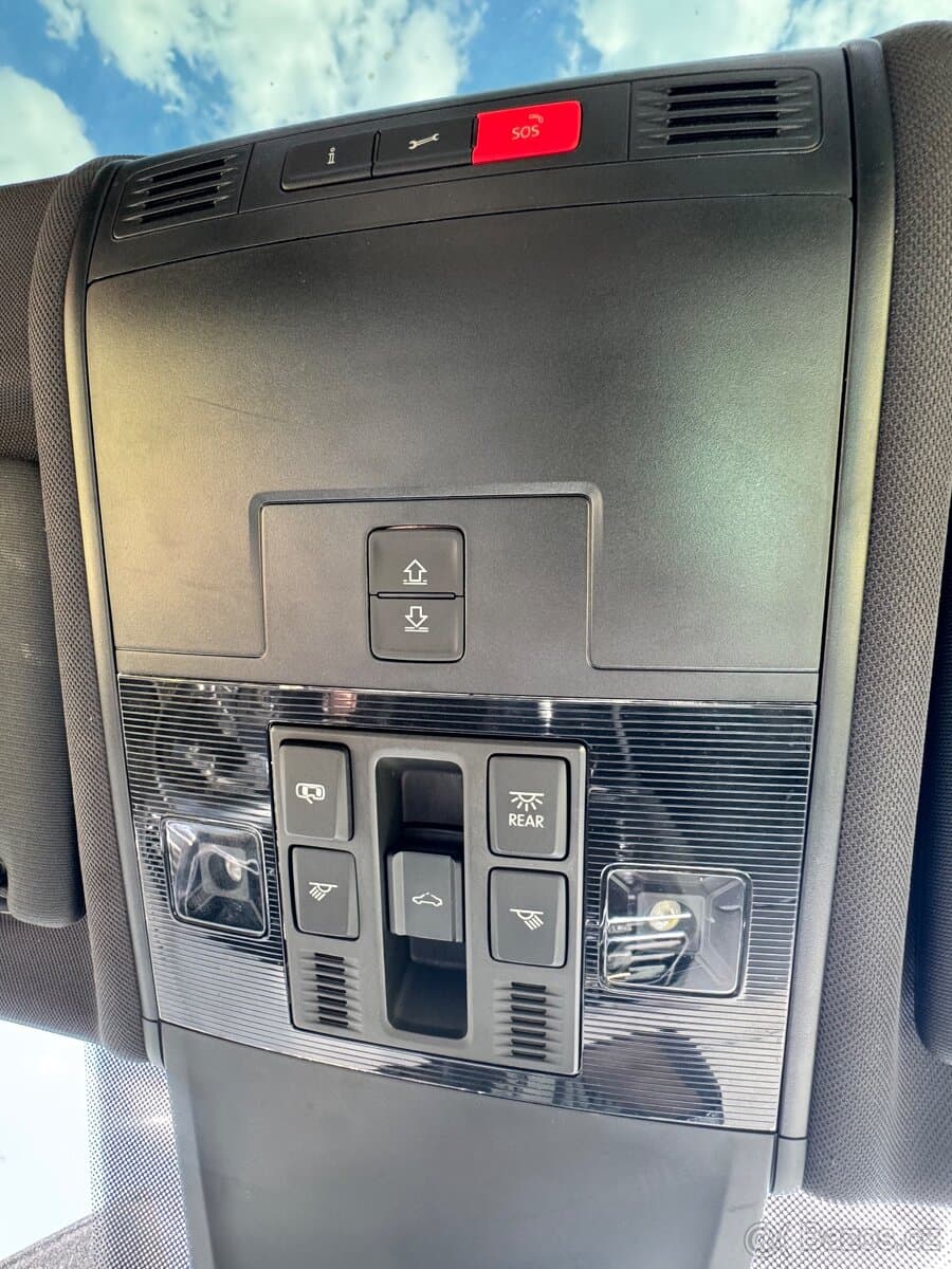 Volkswagen TIGUAN - 11