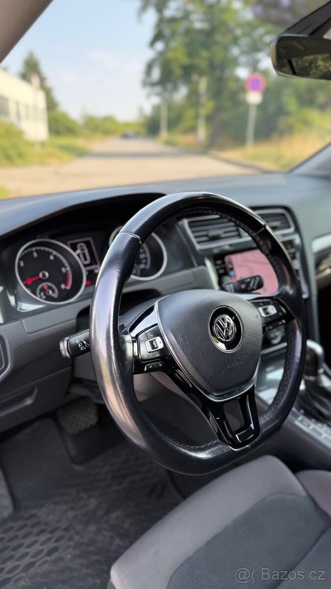 2018 Volkswagen GOLF - 11