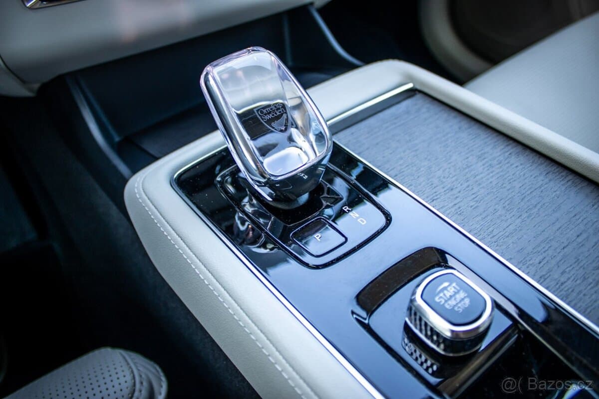 2025 Volvo XC90 - 11