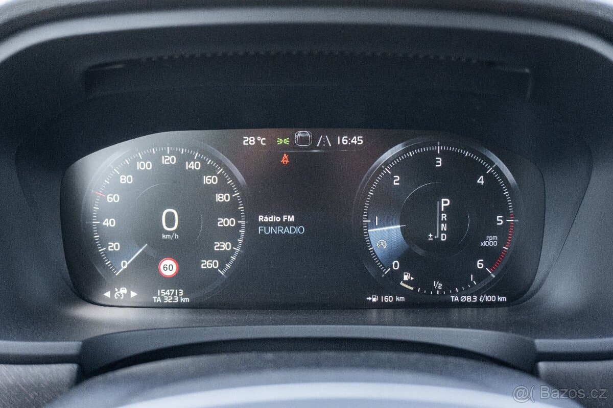 2020 Volvo V90 - 11