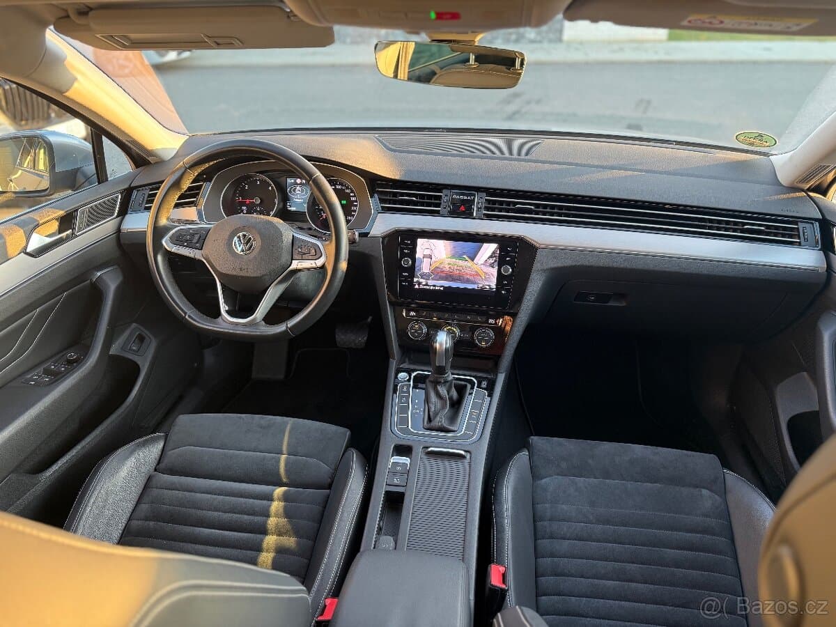 2020 Volkswagen PASSAT - 11