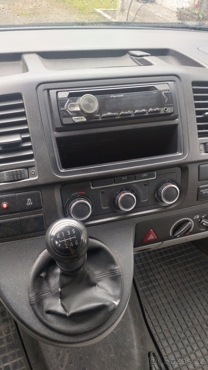 Volkswagen TRANSPORTER - 11