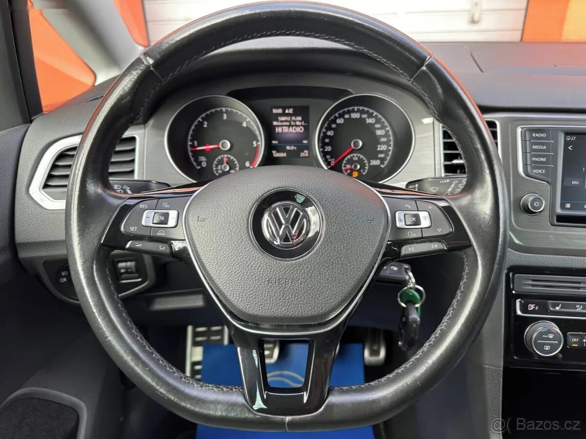 2016 Volkswagen GOLF - 11