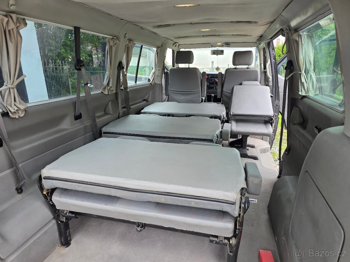 2000 Volkswagen CARAVELLE - 11