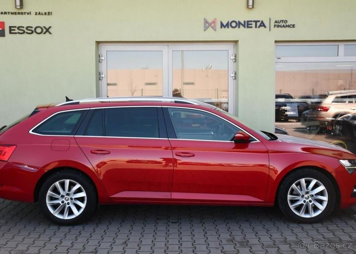 2022 Škoda SUPERB - 11
