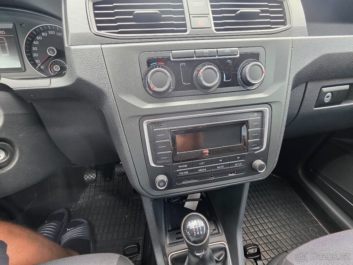 2019 Volkswagen CADDY - 11