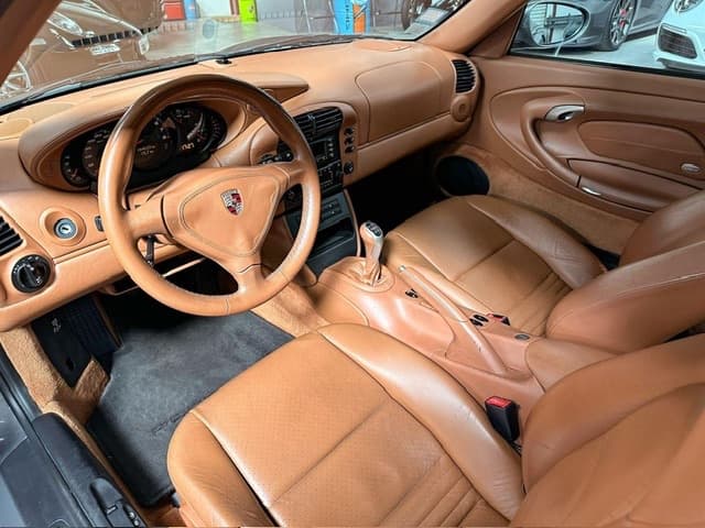 2001 Porsche 911 - 11
