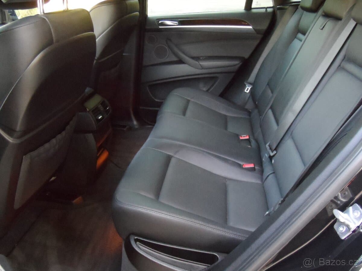 2012 BMW X6 - 11