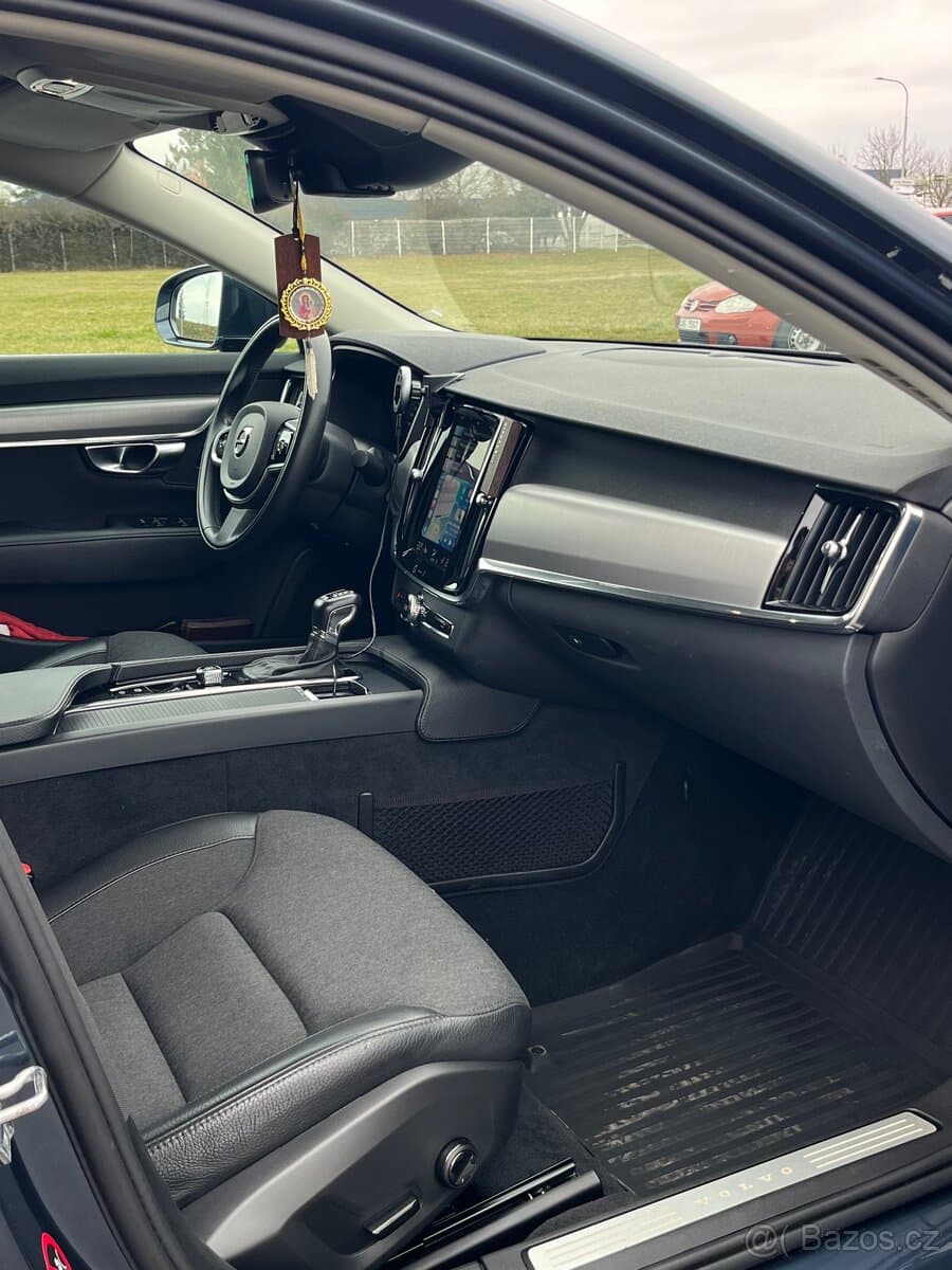 2018 Volvo S90 - 11