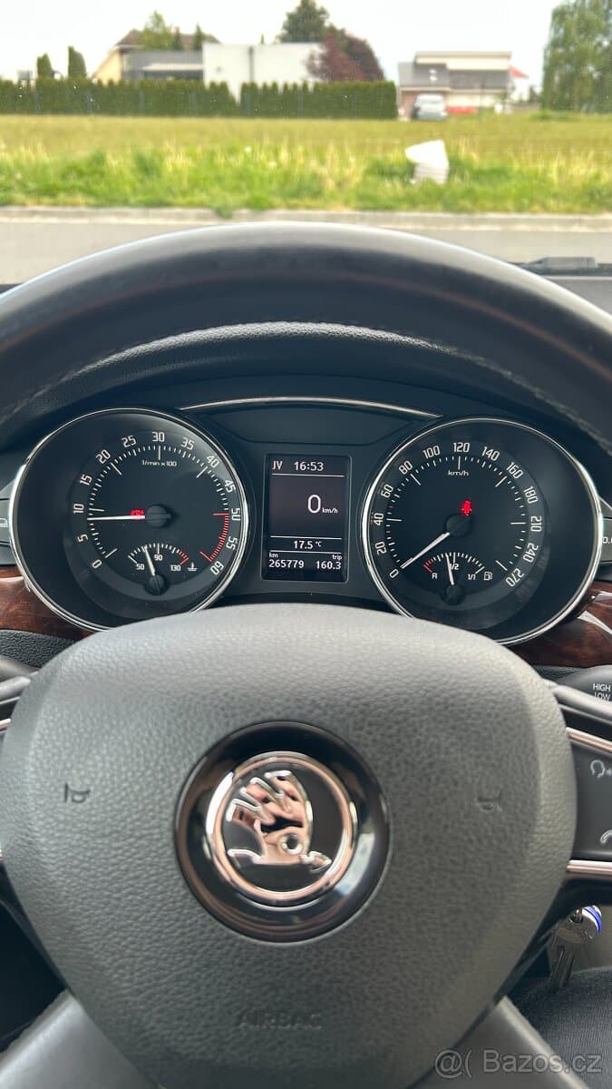 2014 Škoda SUPERB - 11
