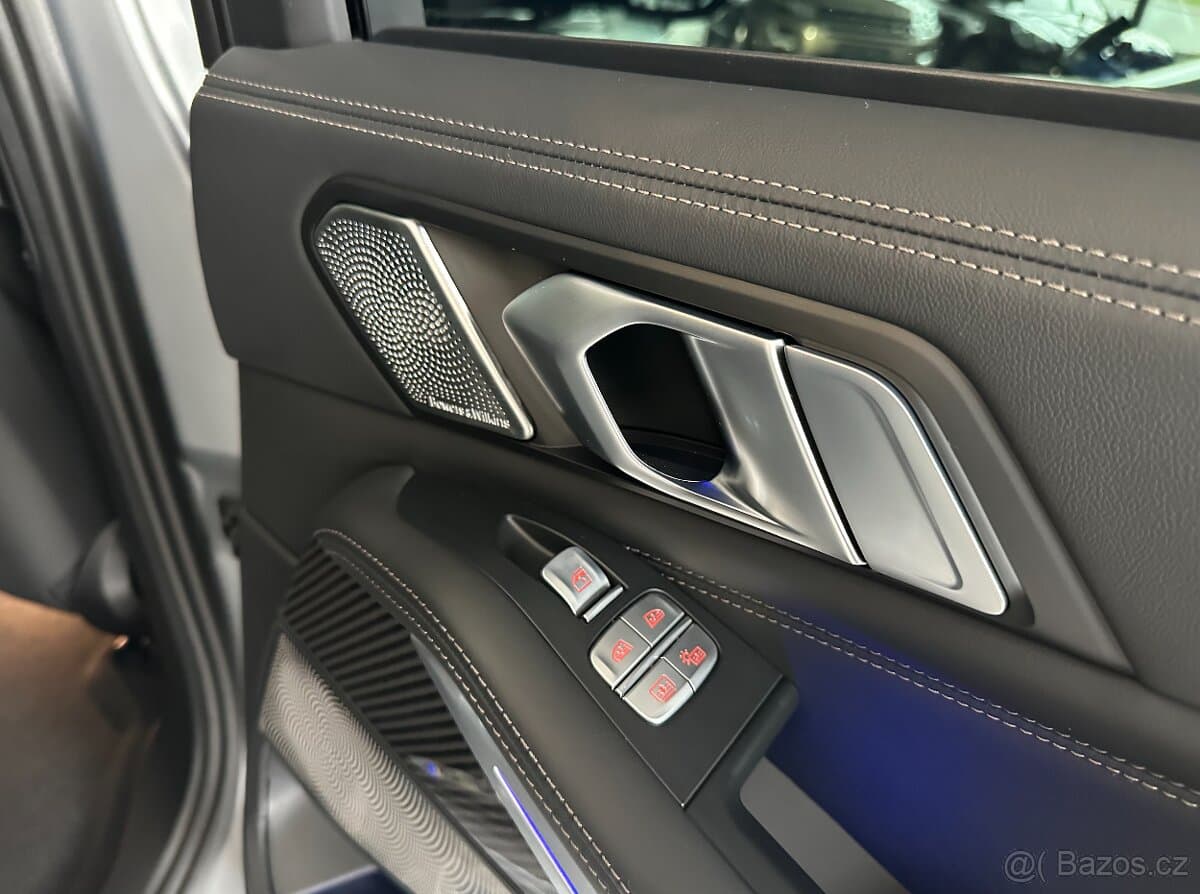 2024 BMW X7 - 11