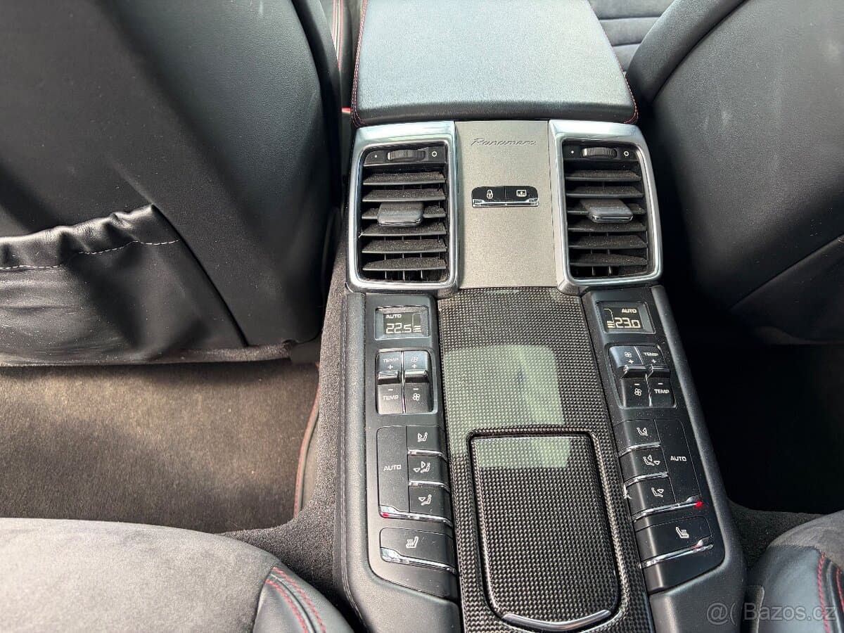 2012 Porsche PANAMERA - 11