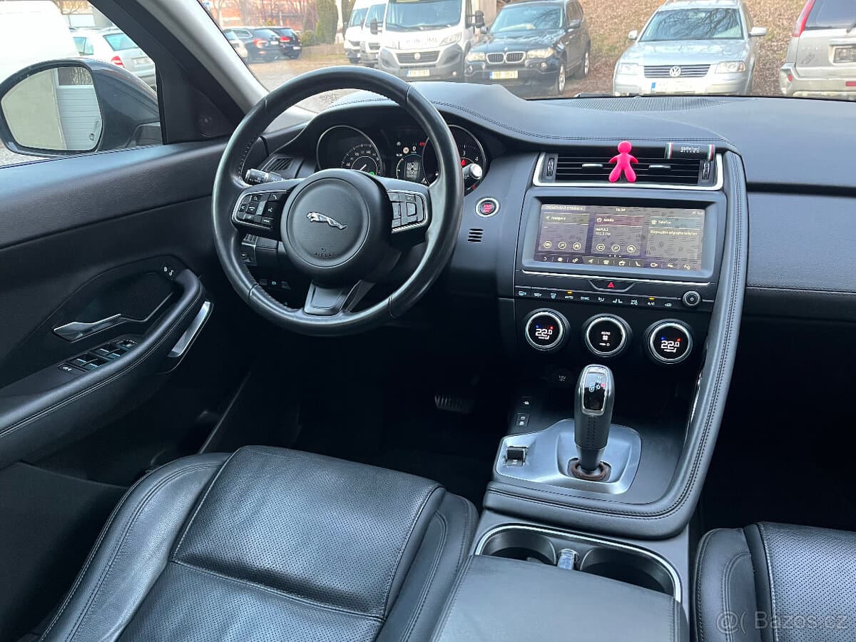 2018 Jaguar E-PACE - 11