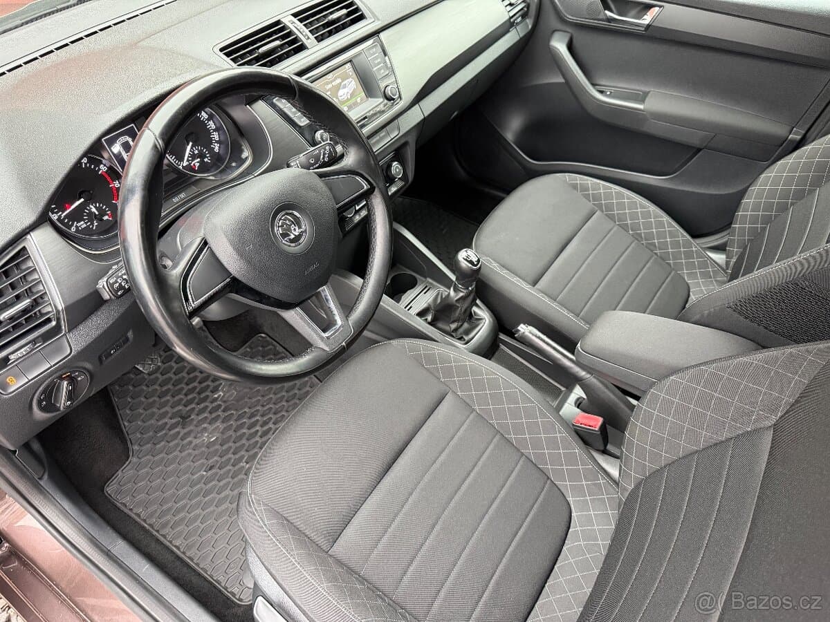 2015 Škoda FABIA - 11