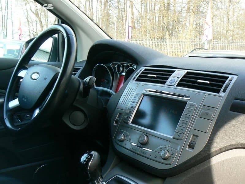 2009 Ford KUGA - 11