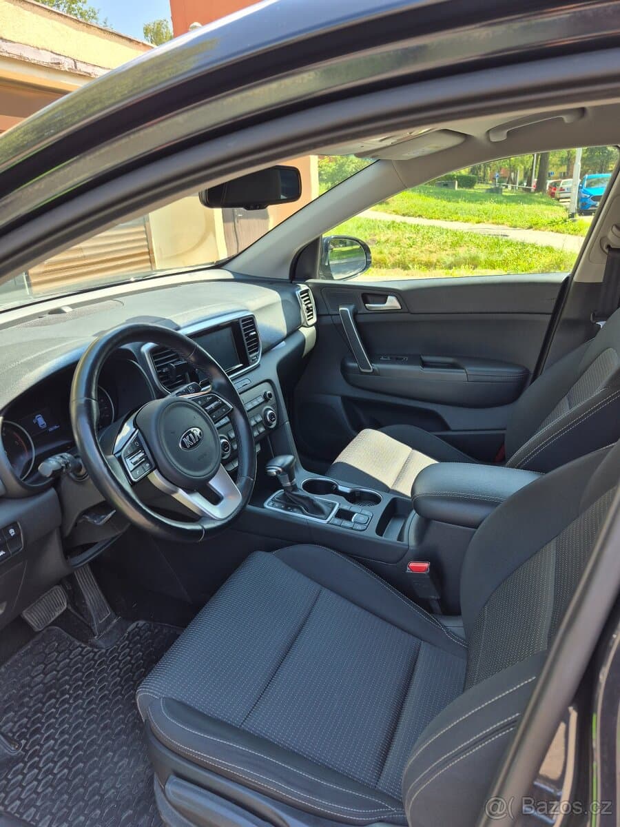 2019 Kia SPORTAGE - 11