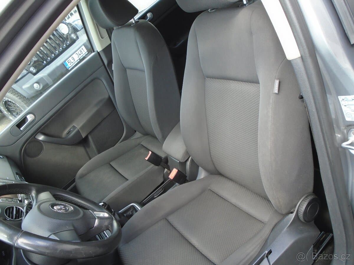 2013 Volkswagen GOLF - 11