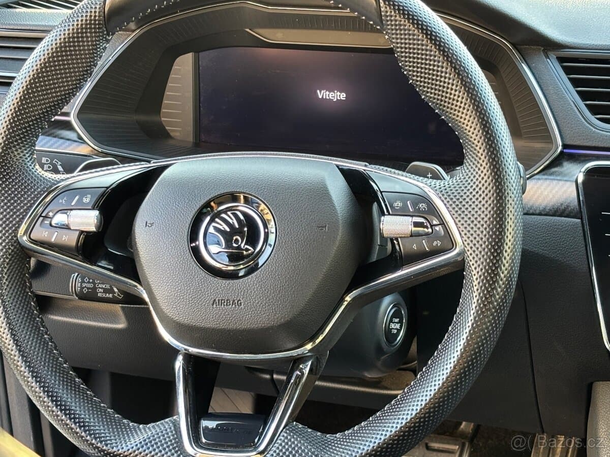 2022 Škoda SUPERB - 11
