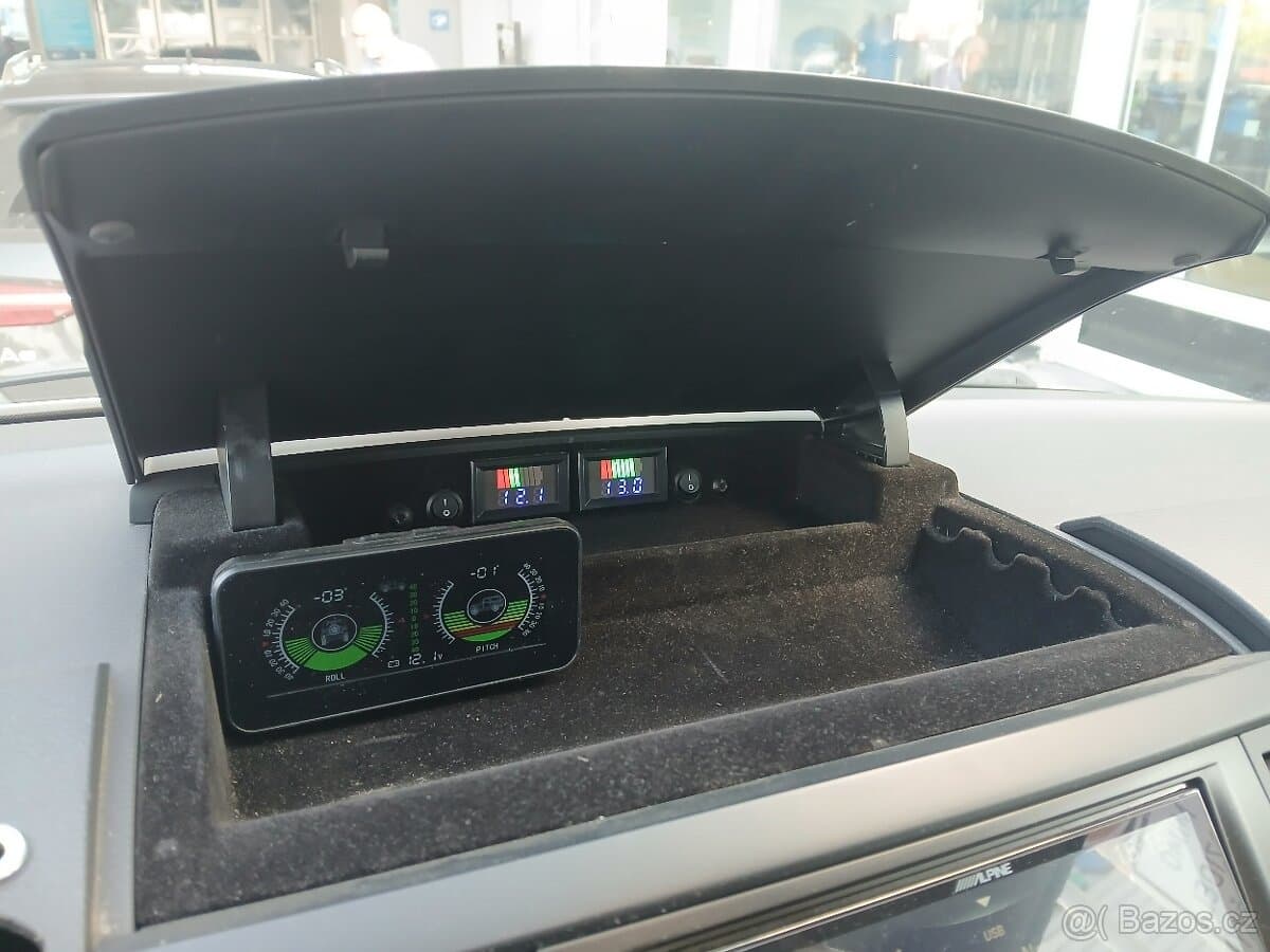 2010 Volkswagen MULTIVAN - 11