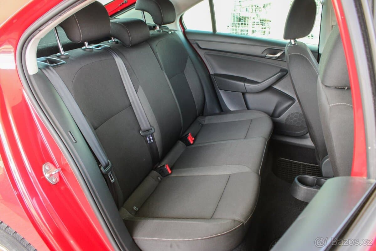 2014 Škoda RAPID - 11