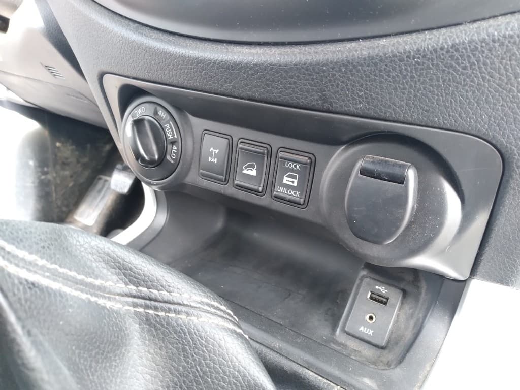 2017 Nissan NAVARA - 11