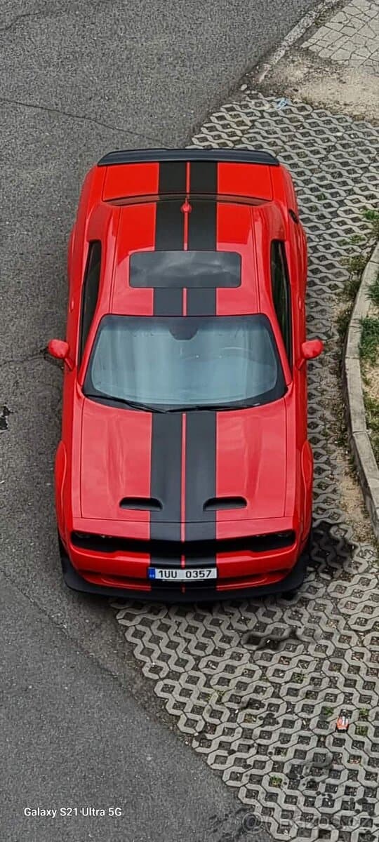 2016 Dodge CHALLENGER - 11