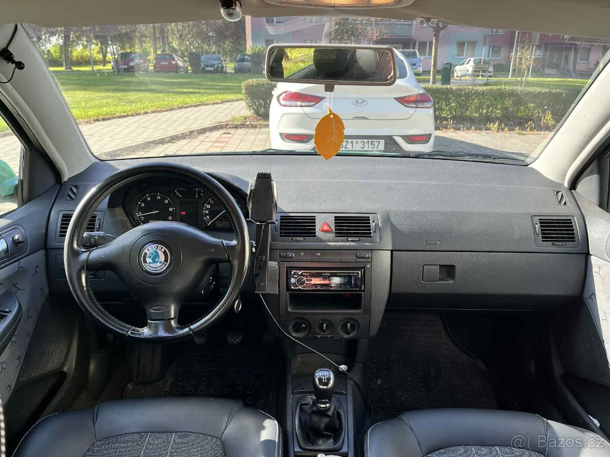 2002 Škoda FABIA - 11