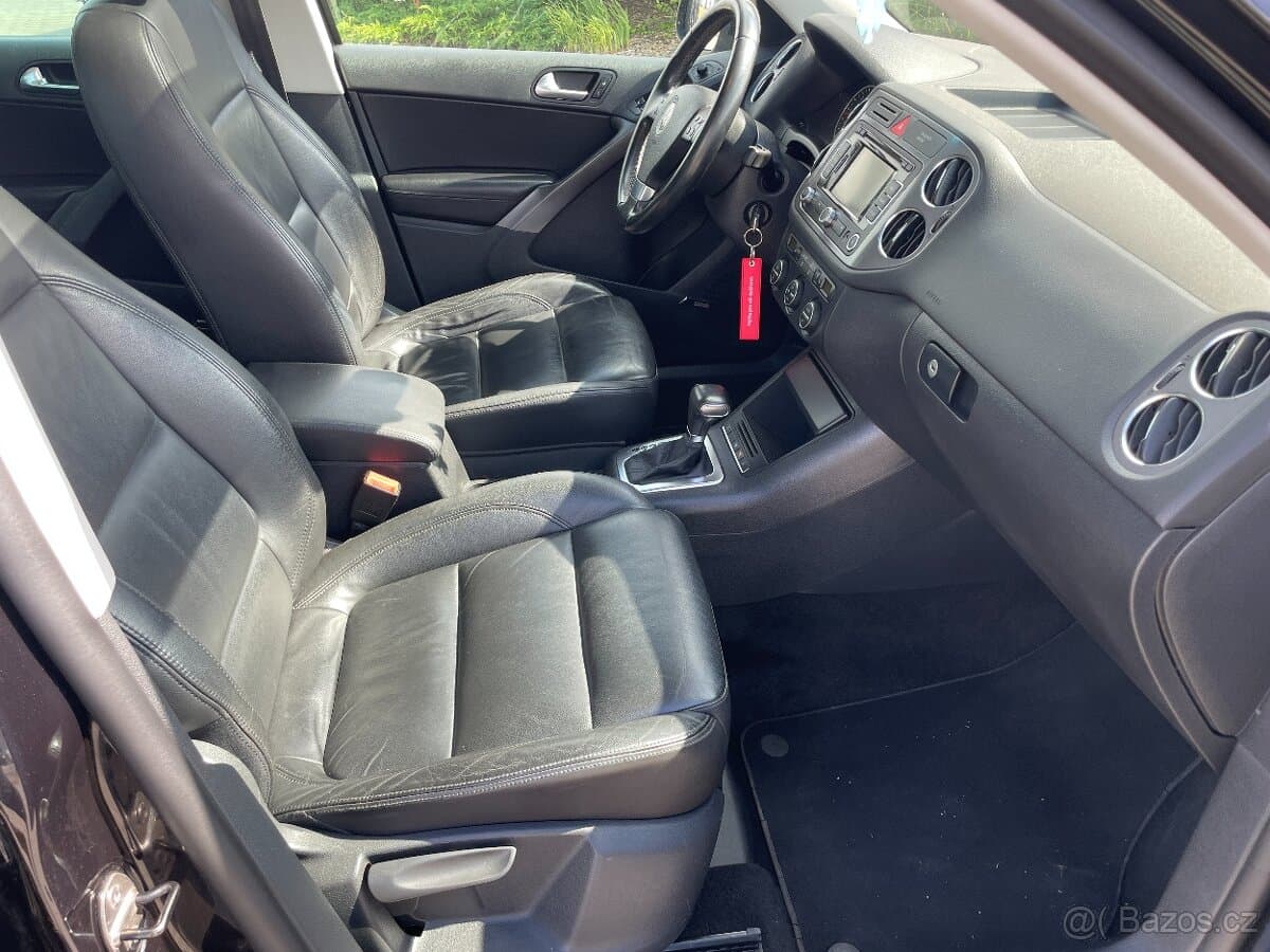 2009 Volkswagen TIGUAN - 11