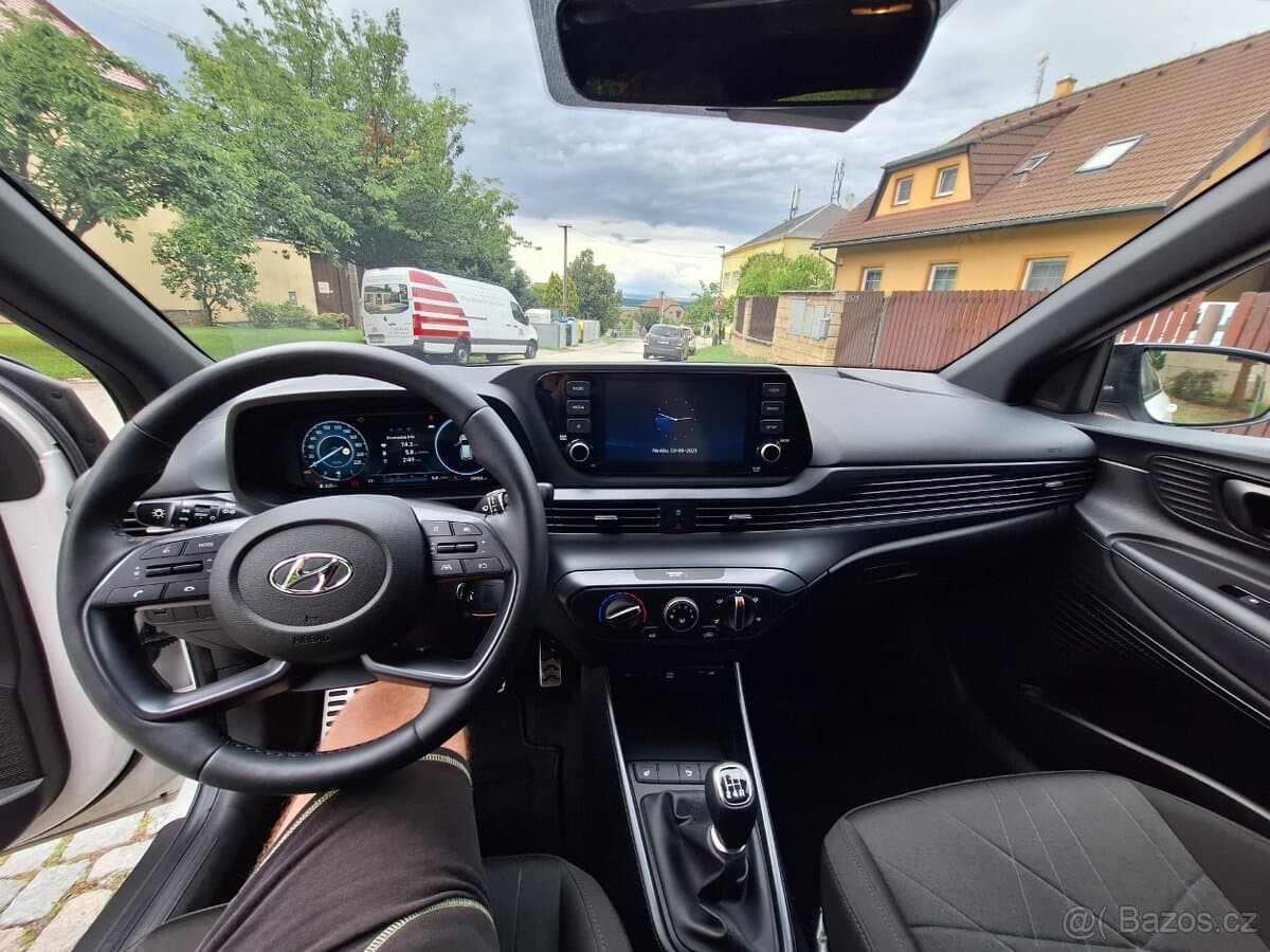 2022 Hyundai BAYON - 11