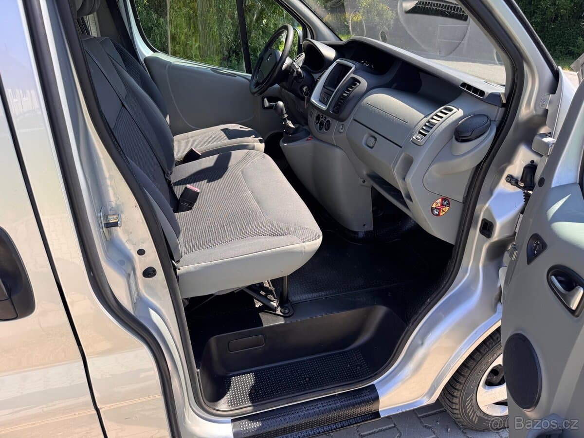 2011 Opel VIVARO - 11
