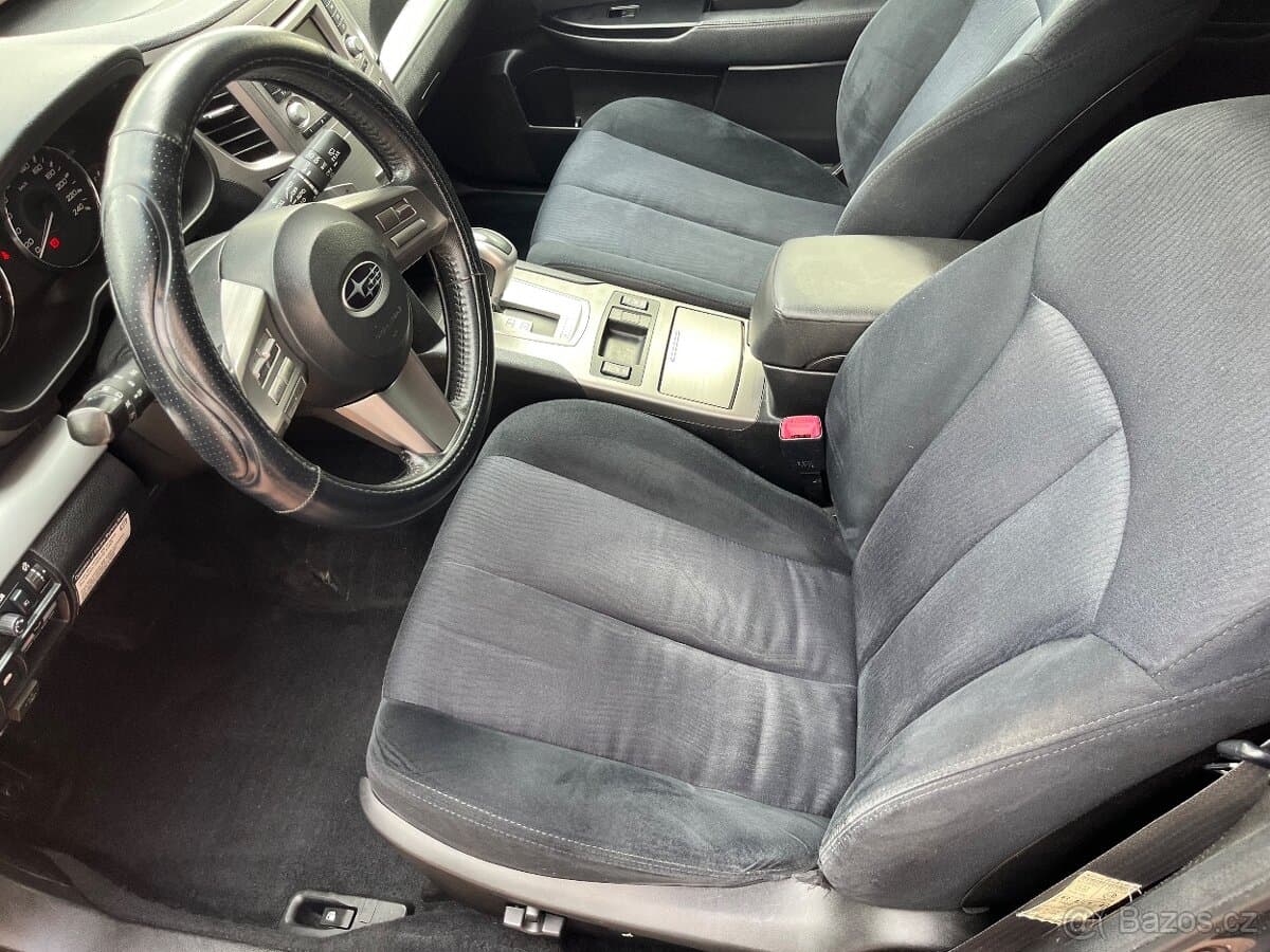 2012 Subaru OUTBACK - 11