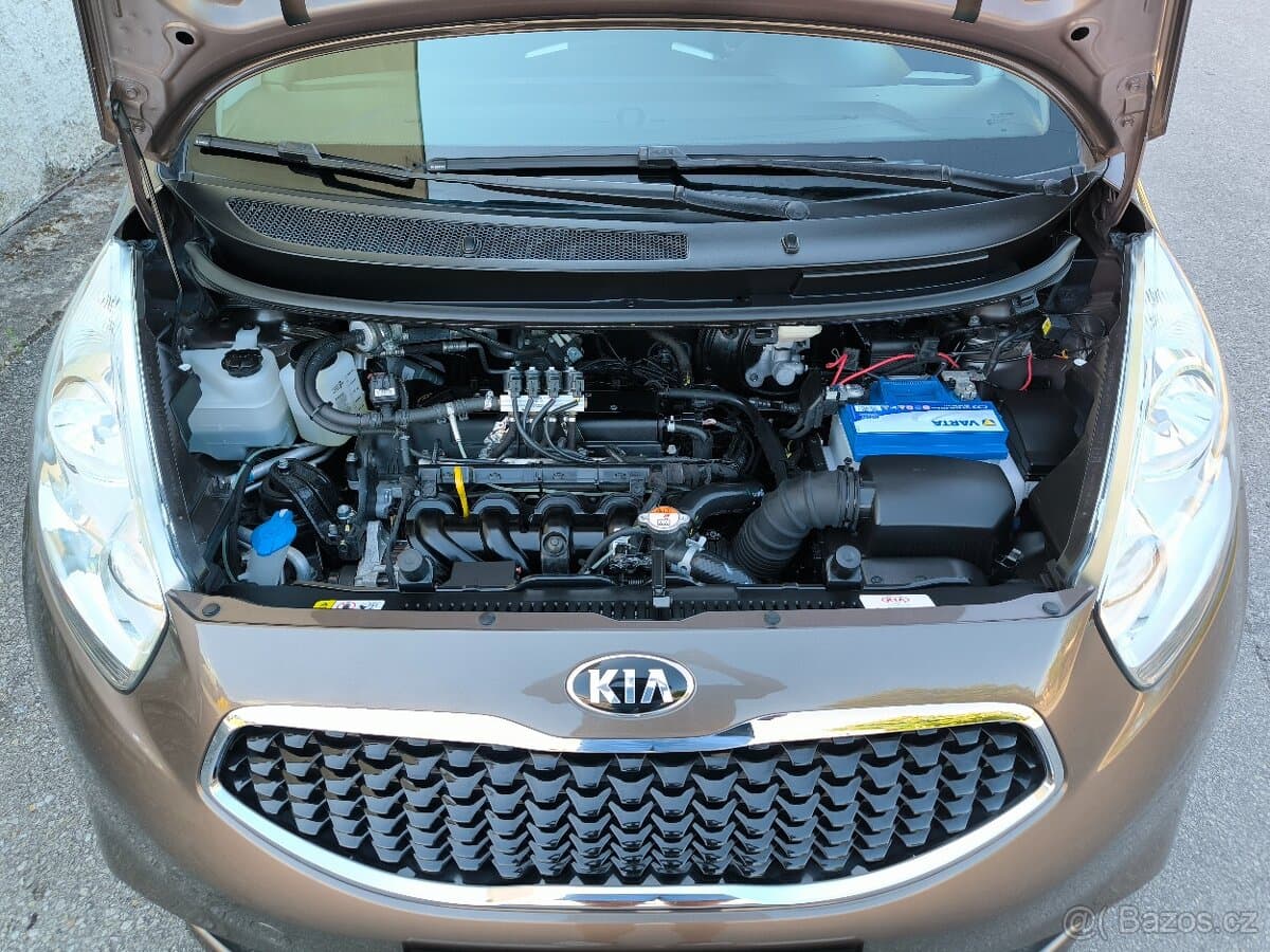 2017 Kia VENGA - 11