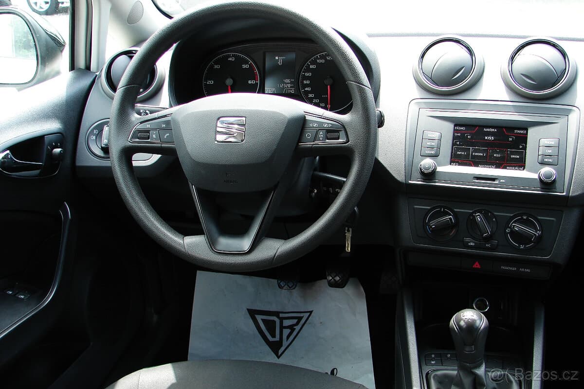 2016 Seat IBIZA - 11