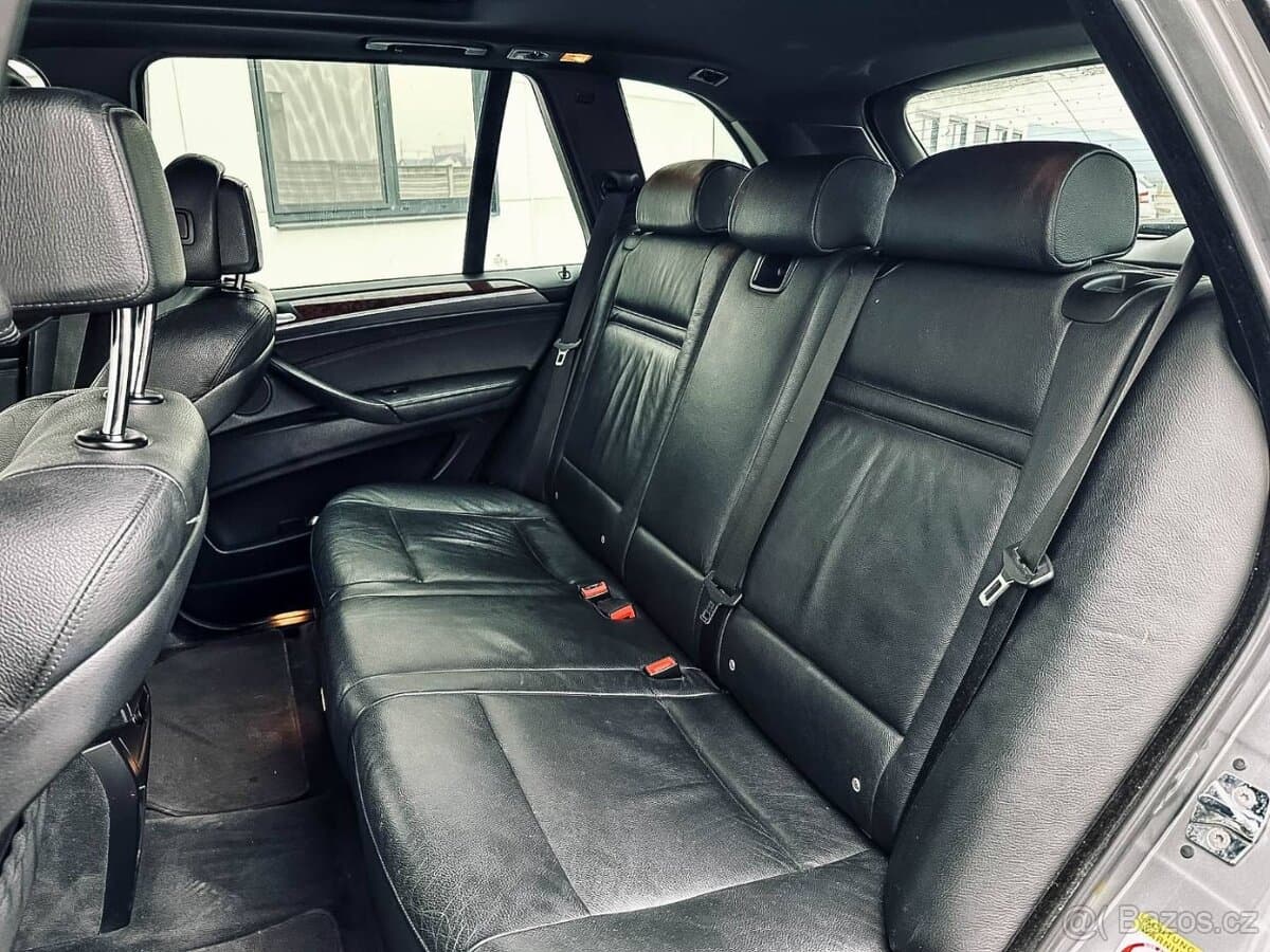 2007 BMW X5 - 11
