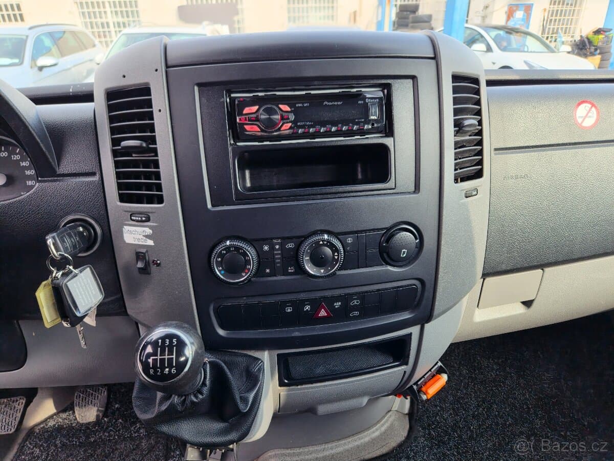 2012 Volkswagen OSTATNÍ - 11
